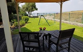 Julie'S Cabins